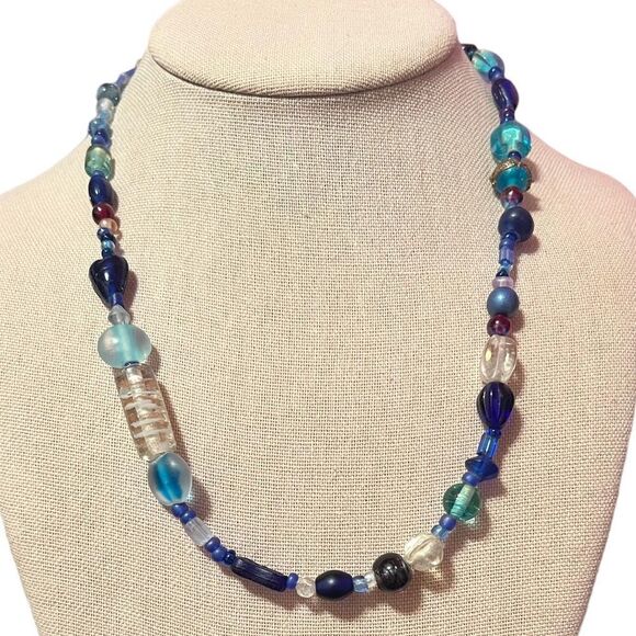 Gorgeous Venetian Glass Necklace - Picture 1 of 4